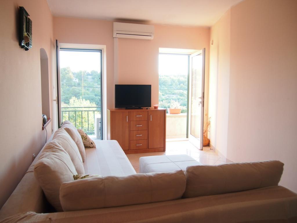Holiday Home Oliva Bilice Dış mekan fotoğraf
